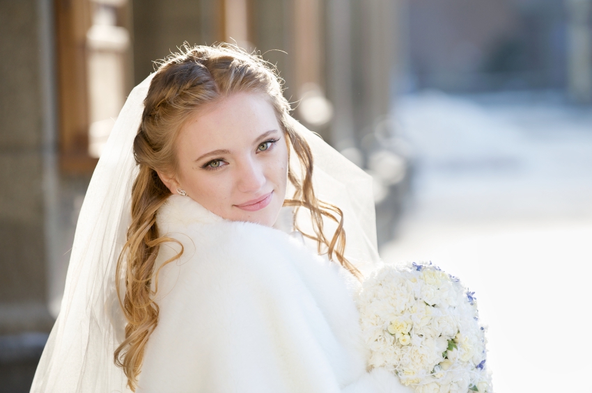 Winter Wedding iStock_000011507746_Small